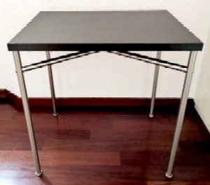 LC 19 Desk